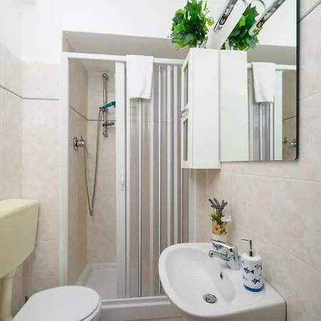 Sea View Escape La Spezia - Cadimare Apartment Exterior photo